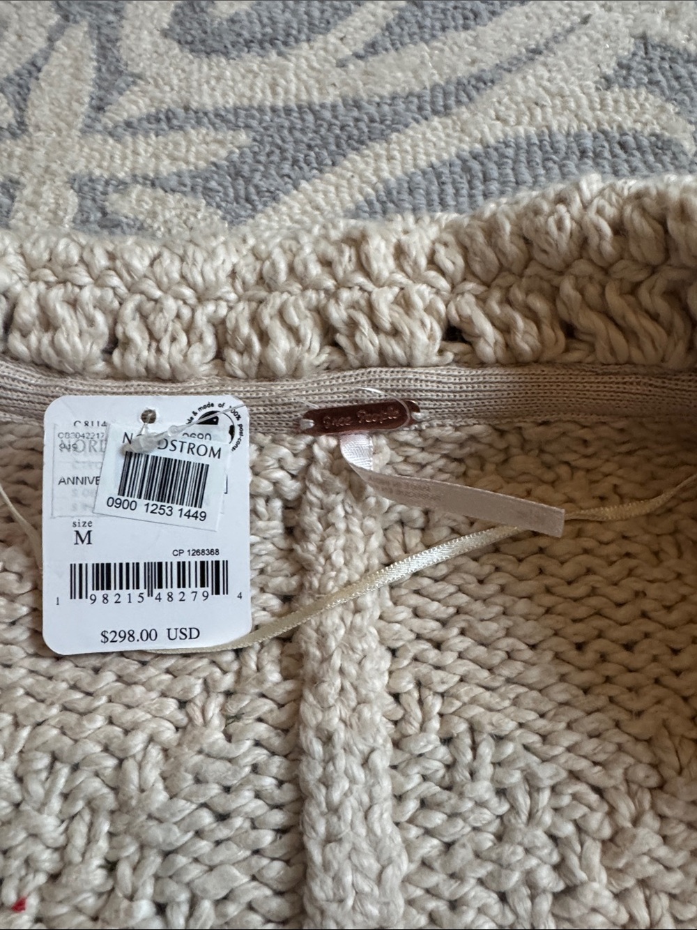 NWT Free People Rosebud Oversize Cardigan Sz M - Picture 4 of 8
